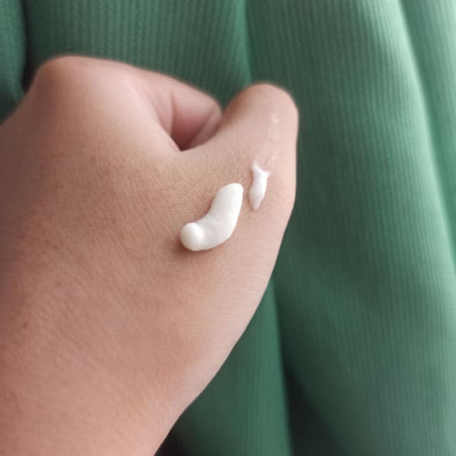 Love Beauty and Planet Murumuru Butter & Rose Face Scrub review photo by Ghina