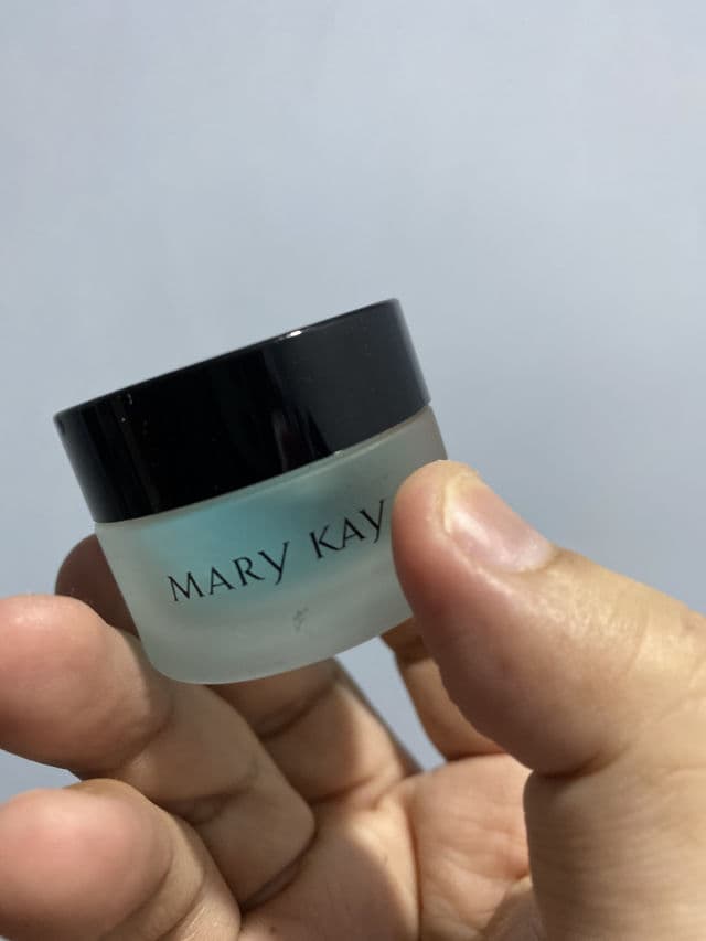 Mary Kay Indulge Soothing Eye Gel review photo by Gigeo