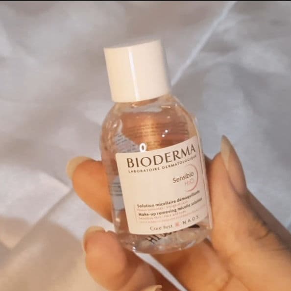 Bioderma Sensibio H2O Micellar Water review photo by GlowithEve
