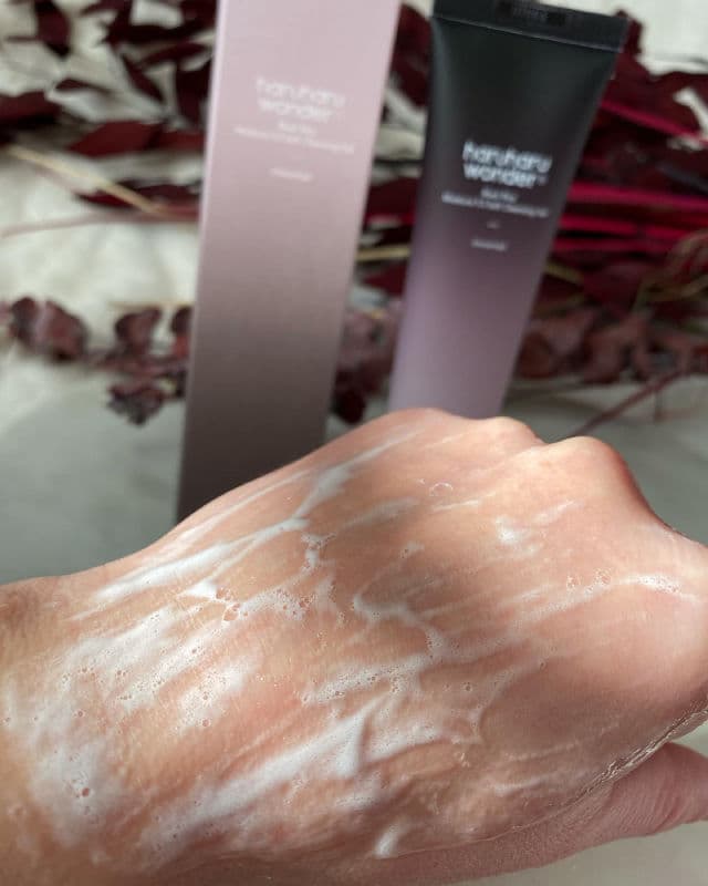 HaruHaru WONDER Black Rice Moisture 5.5 Soft Cleansing Gel review photo by Glowyforever