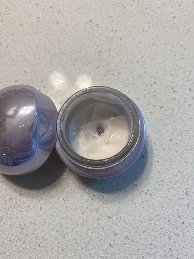 Shiseido White Lucent Anti-Dark Circles Eye Cream review photo by Glowyforever