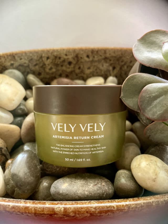 Vely Vely Artemisia Return Cream review photo by Glowyjules