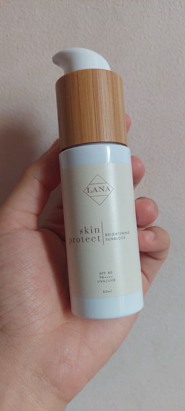 Lana Skin Protect Brightening Sunblock SPF80 review photo by Gray17