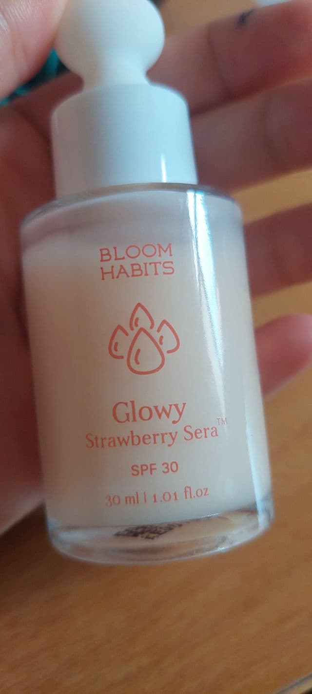 Bloom Habits Glowy Strawberry Sera SPF 30 review photo by Gray17