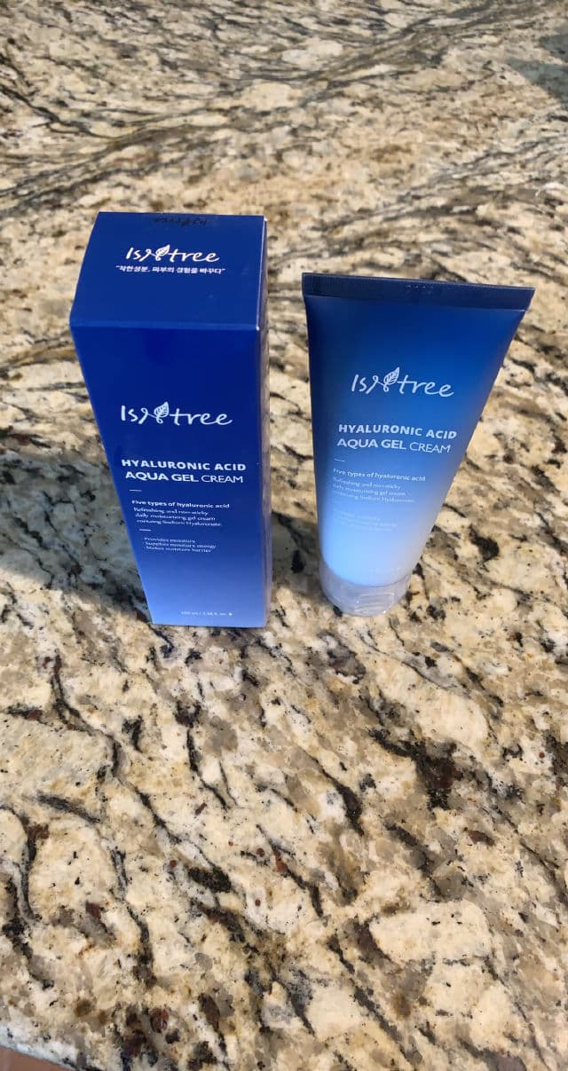 ISNTREE Hyaluronic Acid Aqua Gel Cream review photo by GreekGirlGlam
