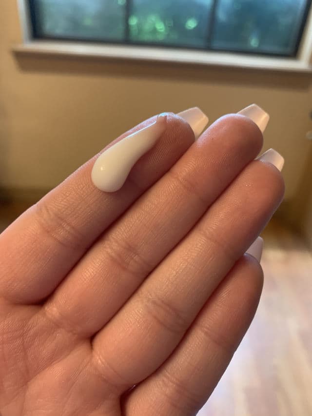 ISNTREE Hyaluronic Acid Aqua Gel Cream review photo by GreekGirlGlam