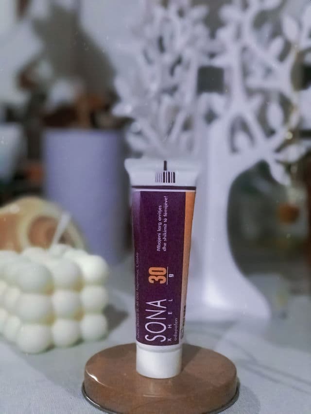 Belupo Sona Adapalene review photo by Grethi