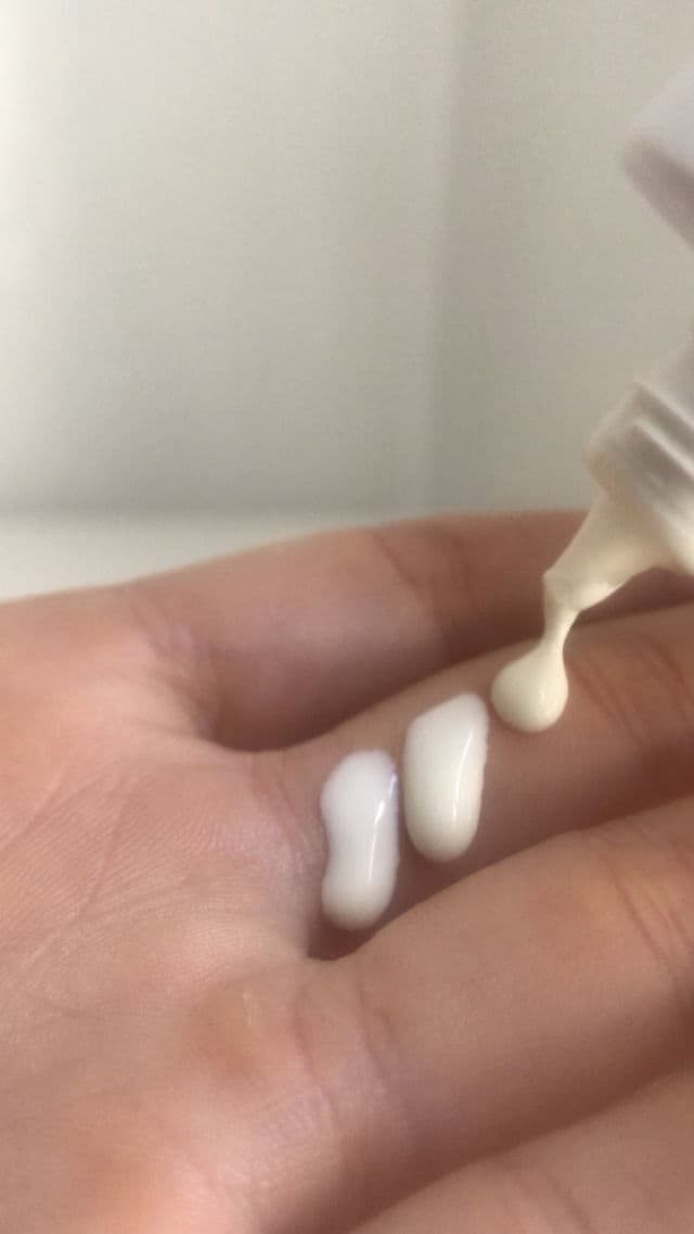 Garnier Ambre Solaire Super UV Anti Dark Spots & Anti Pollution Face Fluid SPF50+ review photo by Grethi