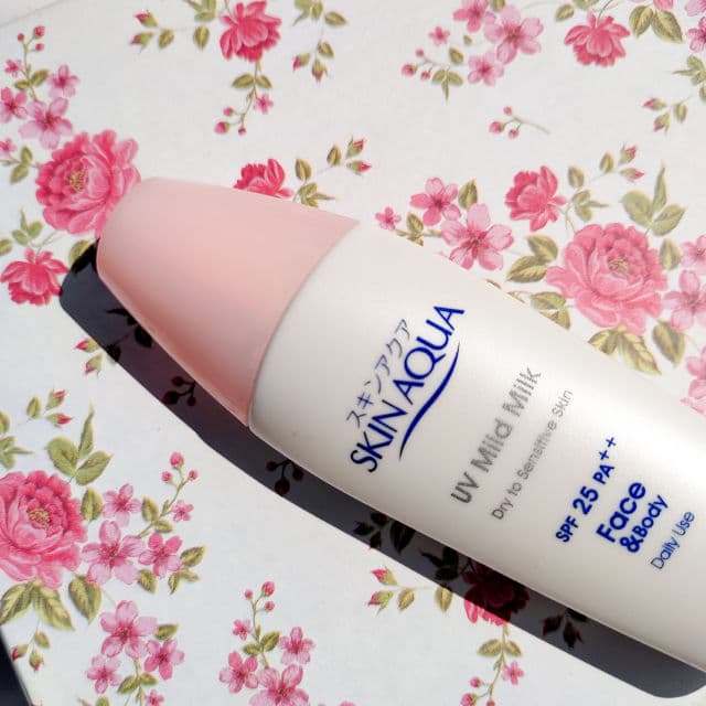 SKIN AQUA UV Mild Milk SPF 25 PA ++ review photo by Haiglowingskin
