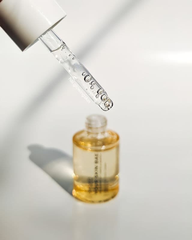 Avoskin Your Skin Bae Niacinamide 12% + Centella Asiatica review photo by Haiglowingskin