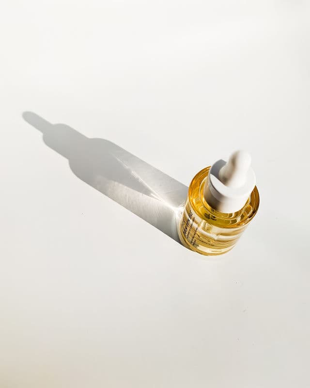 Avoskin Your Skin Bae Niacinamide 12% + Centella Asiatica review photo by Haiglowingskin