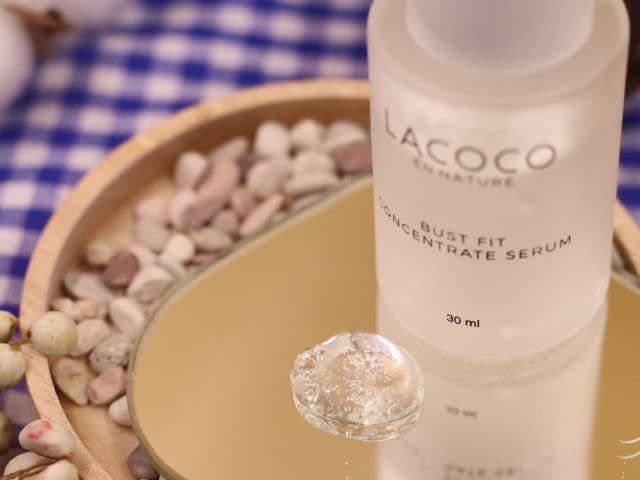 Lacoco en nature Bust Fit Concentrate Serum review photo by glowediaries