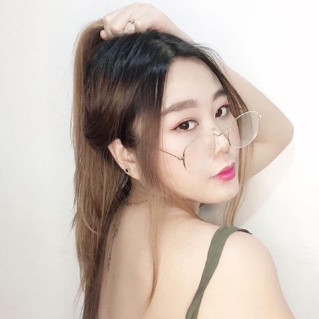 Celeteque Dermoscience Acne Cleansing Gel review photo by Hannygracy