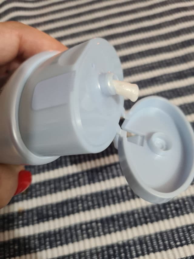 Estee Lauder Perfectly Clean Multi-Action Creme Cleanser/Moisture Mask review photo by Helensa