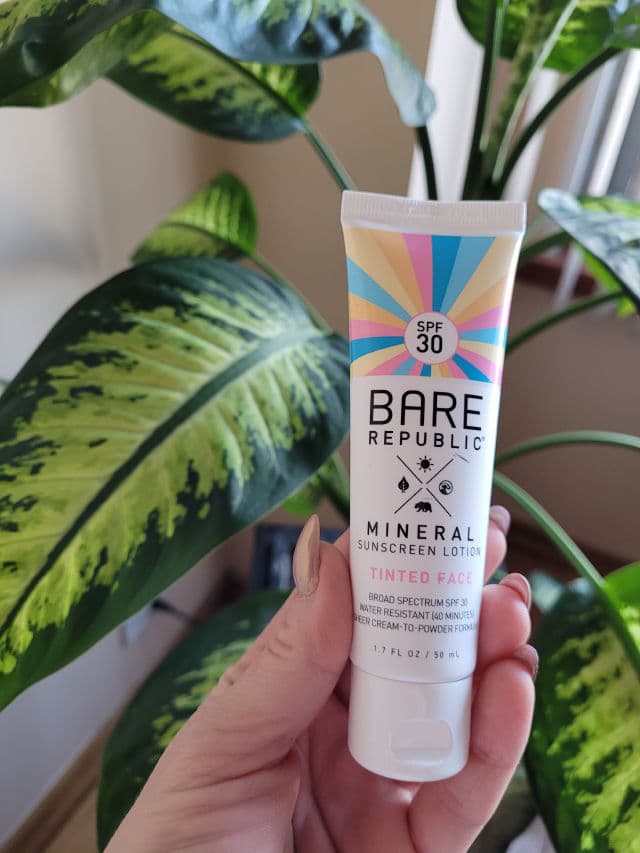 Bare Republic Mineral Sunscreen Lotion - Tinted Face review photo by HelgaAv