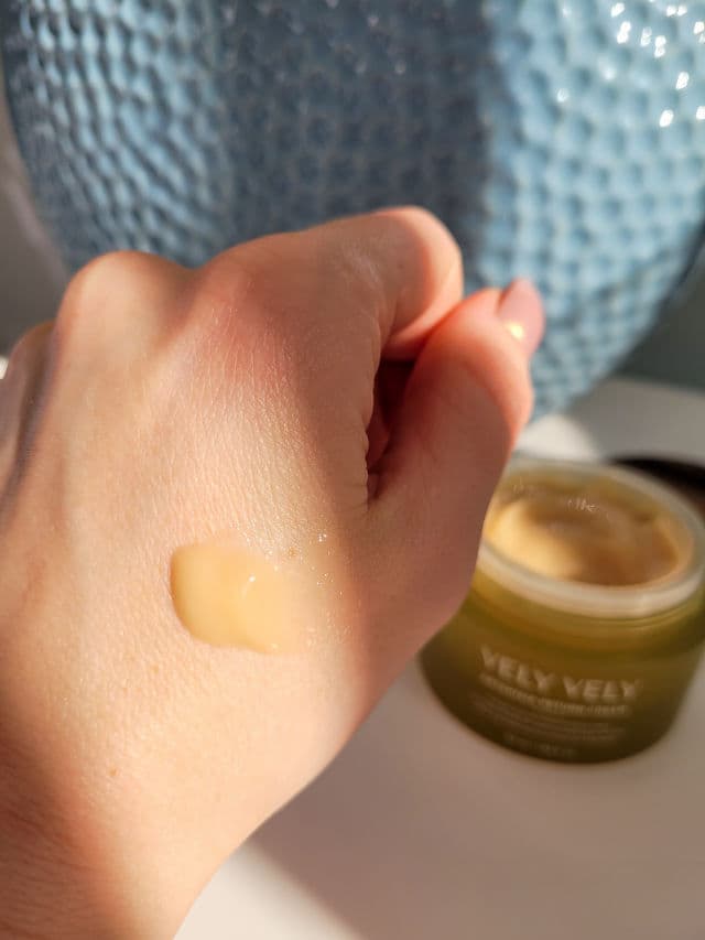 Vely Vely Artemisia Return Cream review photo by HelgaAv