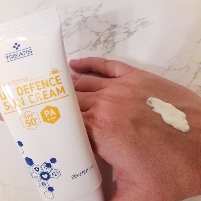 Treatis UV Defence Sun Cream SPF50+ review photo by Hendrika01
