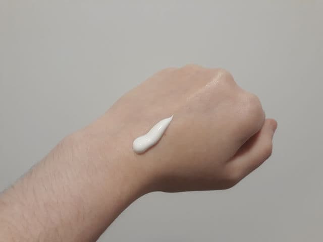 Bondi Sands SPF 50+ Body Sunscreen Lotion review photo by Hinarushi