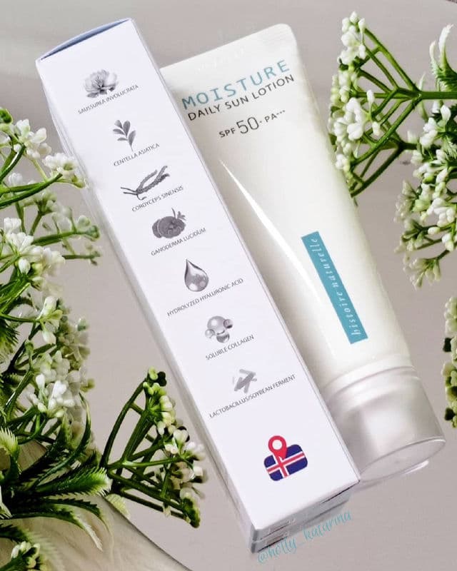 Histoire Naturelle Moisture Daily Sun Lotion Spf 50+ PA+++ review photo by Hollykatarina
