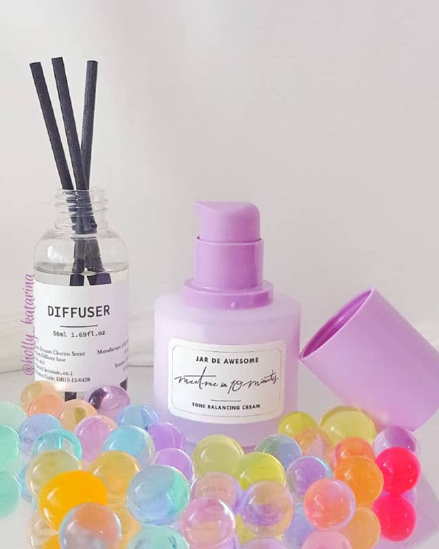 JAR DE AWESOME Meet Me in 10 Minutes Tone Balancing Cream review photo by Hollykatarina