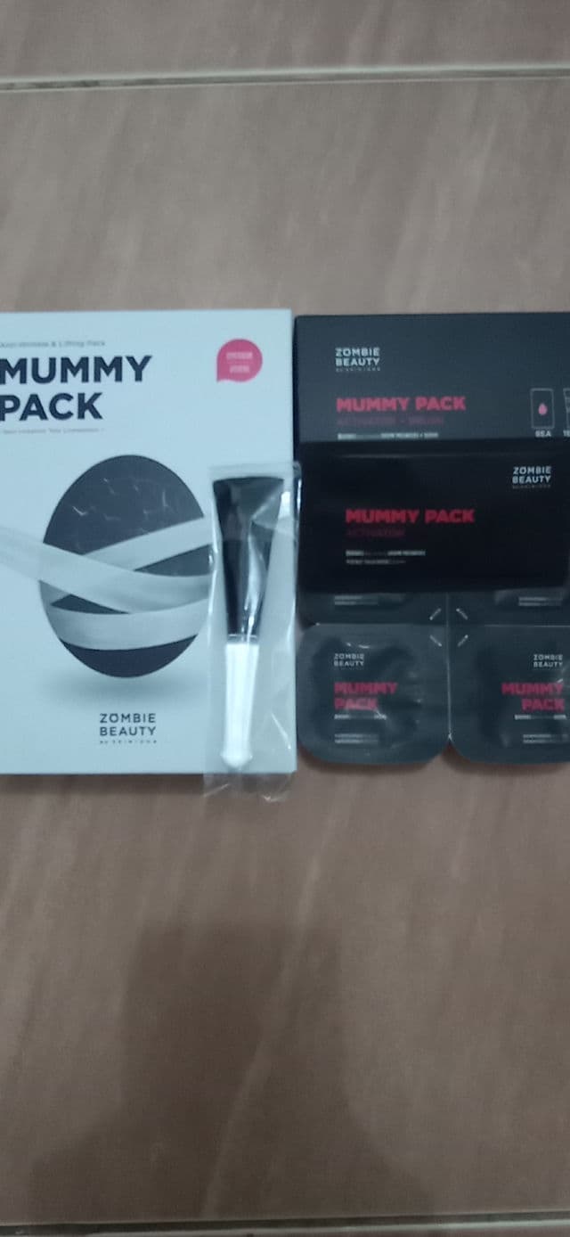 SKIN1004 ZOMBIE BEAUTY by SKIN1004 Mummy Pack review photo by Hollykatarina