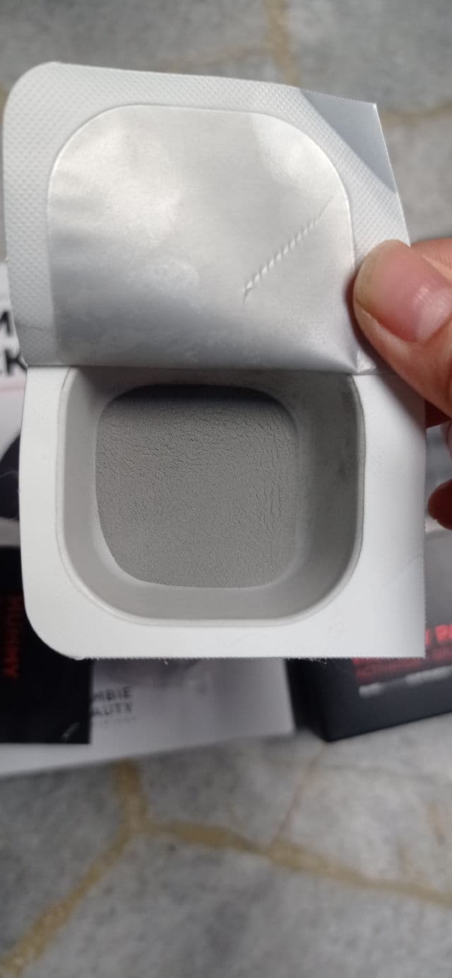 SKIN1004 ZOMBIE BEAUTY by SKIN1004 Mummy Pack review photo by Hollykatarina