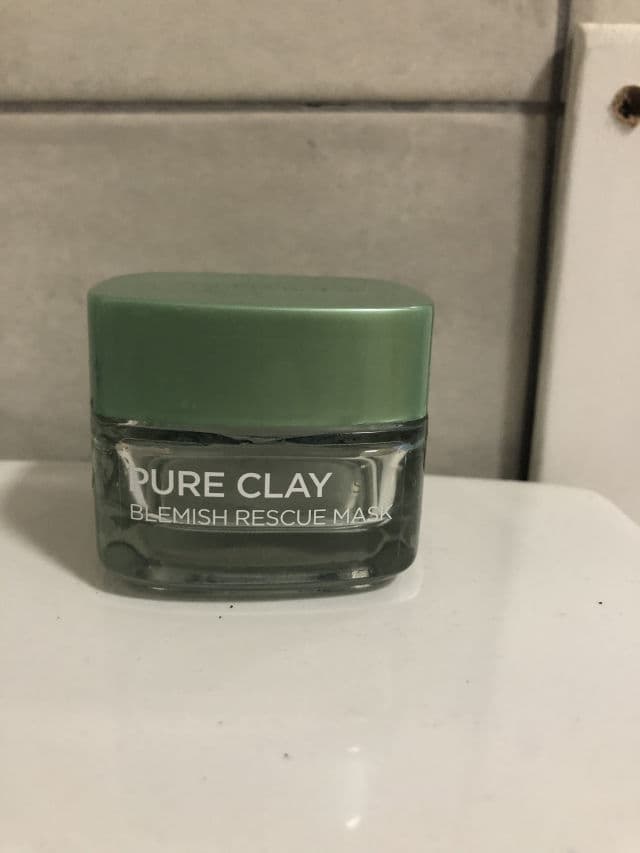 L'Oreal Paris Pure Clay Blemish Rescue Face Mask review photo by Honeybun