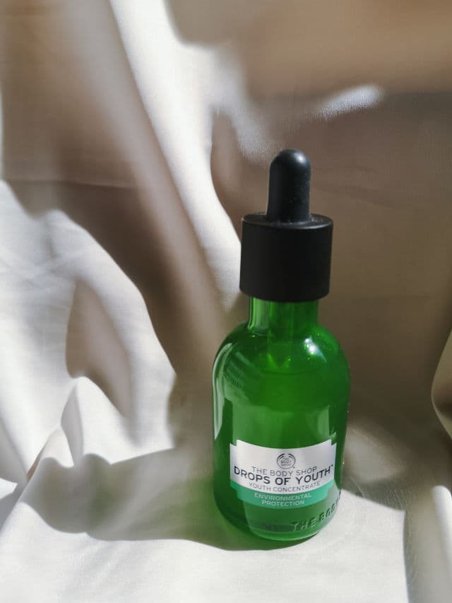 The Body Shop Drops Of Youth Youth Concentrate review photo by Hudochhy