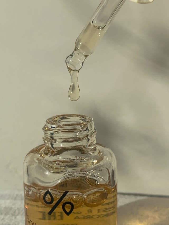 Dr. Ceuracle Royal Vita Propolis 33 Ampoule review photo by Hudvardsfreak