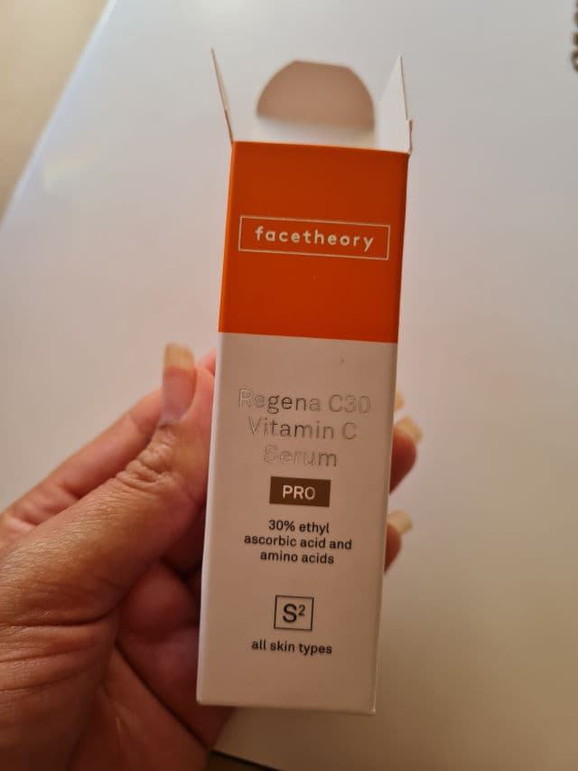 facetheory Regena C30 Pro Vitamin C Serum review photo by IQ