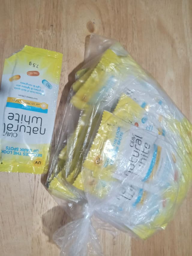 Olay Natural White Light w​/​ UV Protection Whitening Cream review photo by Iamvan