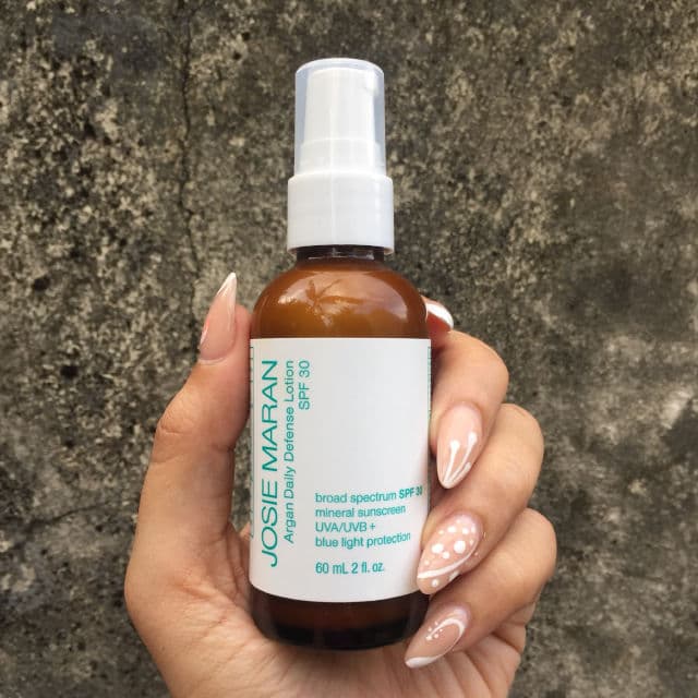 Josie Maran Cosmetics Argan Daily Moisturizer Mineral SPF 47 review photo by Idarmist