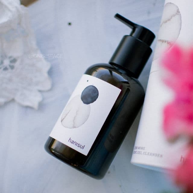 Hanisul Less More Noni Gel Cleanser review photo by IgnisSpaceNew