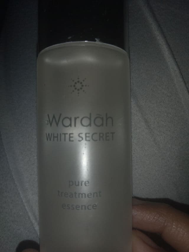 Wardah White Secret Pure Treatment Essence review photo by Indrimauliddiyah
