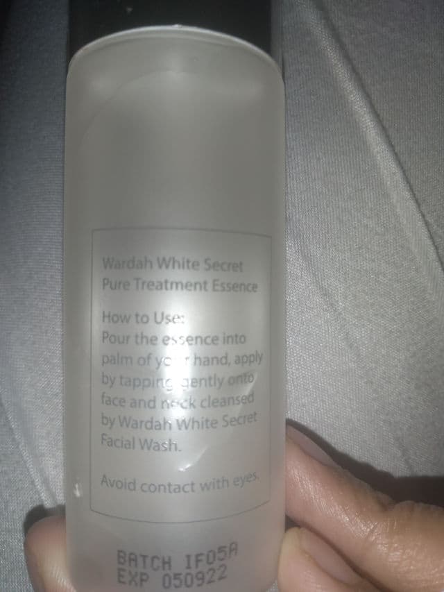 Wardah White Secret Pure Treatment Essence review photo by Indrimauliddiyah
