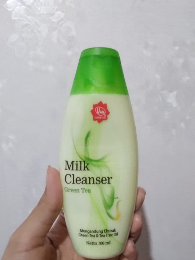 Viva Cosmetics Green Tea Milk Cleanser review photo by InginGlowing