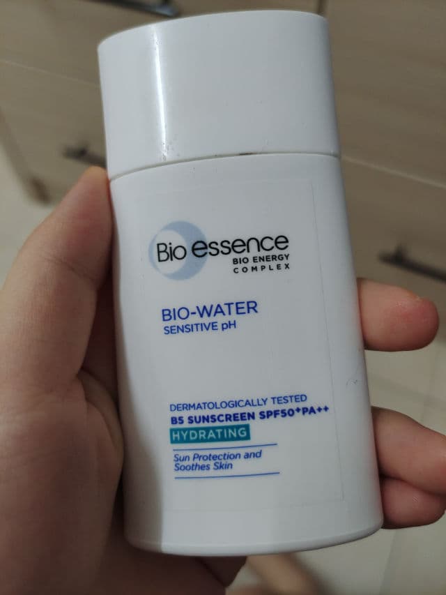 Bioessence Bio-Water Hydrating Sunscreen SPF50+ PA++ review photo by Irisy