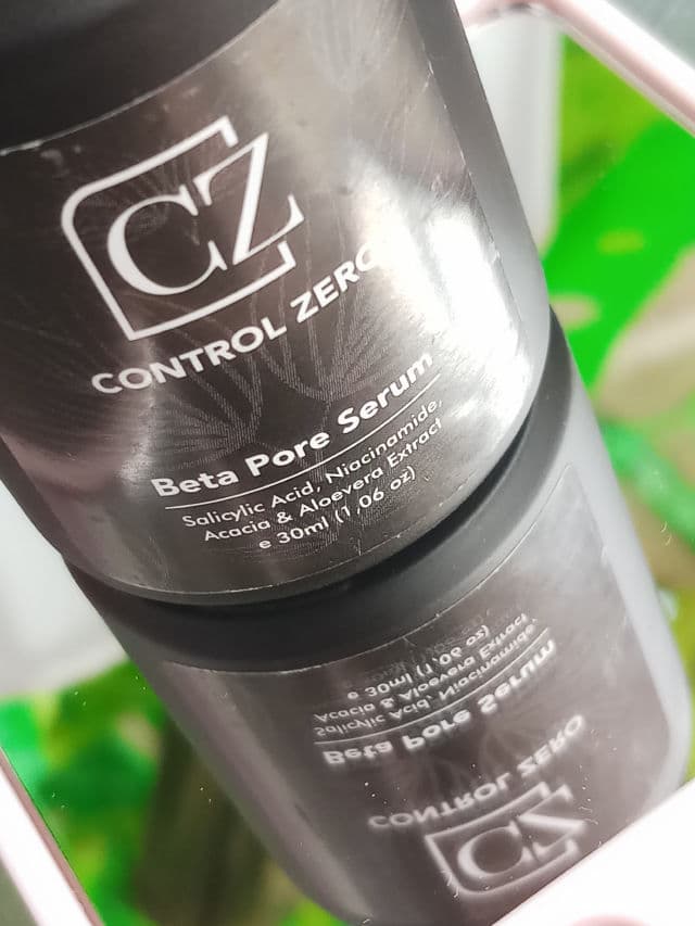 Control Zero Beta Pore Serum review photo by Istiqomah