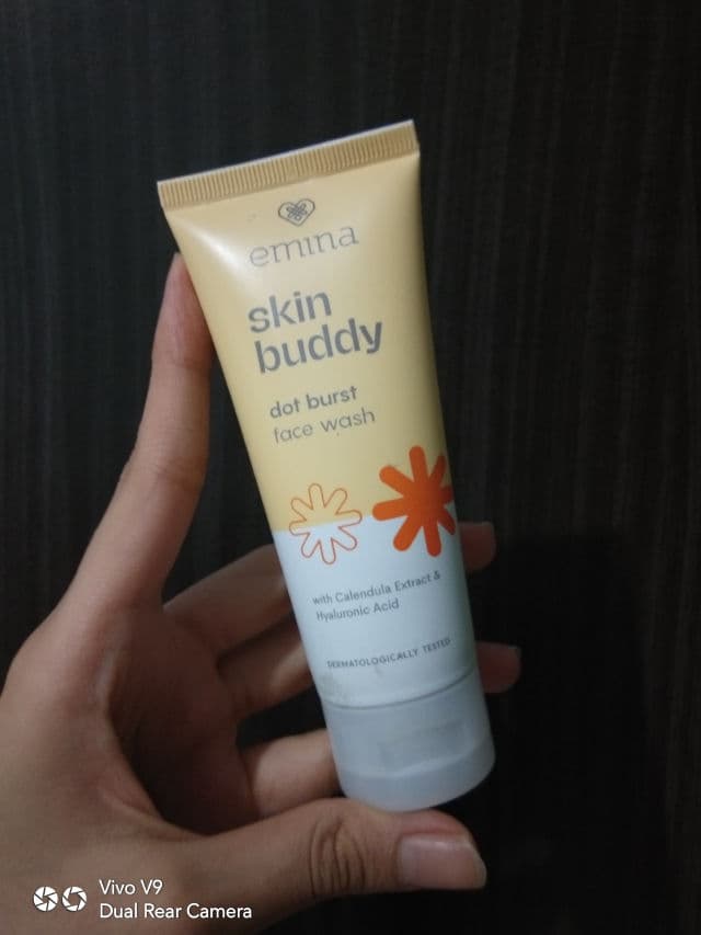 Emina Skin Buddy Bubble Up Face Wash review photo by Itsnatalie