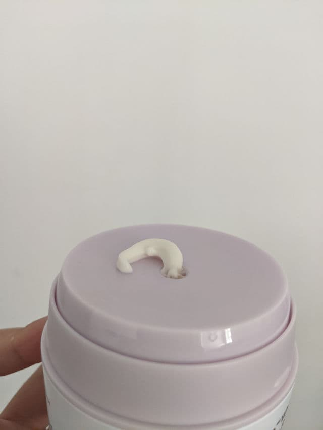 Drunk Elephant Lala Retro Whipped Cream with Ceramides review photo by Ivahna