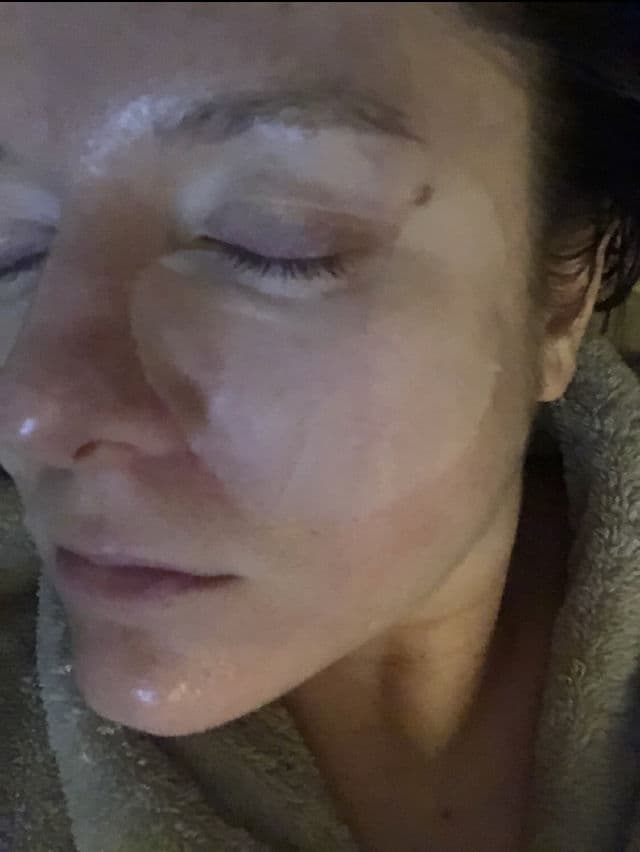 Azure Hyaluronic & Retinol Anti Aging Under Eye Mask Patches review photo by JMG