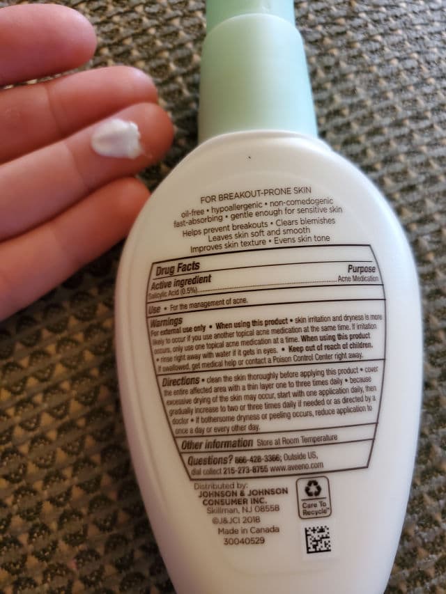 Aveeno Clear Complexion Daily Moisturizer review photo by MsJamieLynn