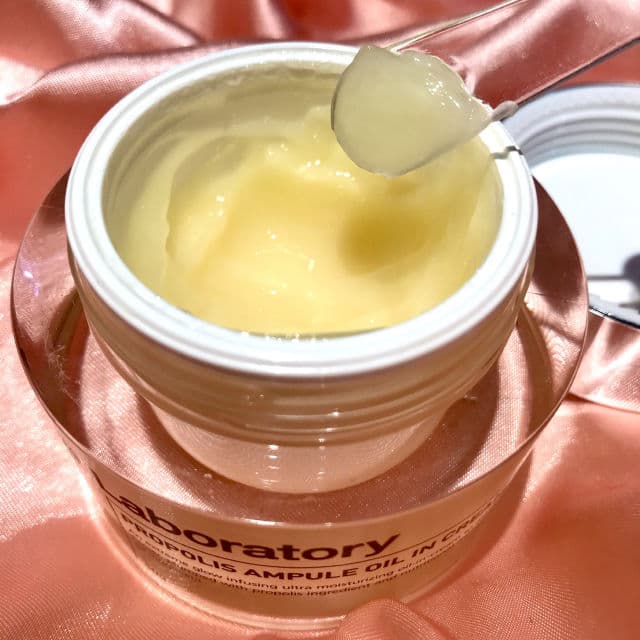 CNP Laboratory Propolis Ampule Oil In Cream review photo by Janetliono