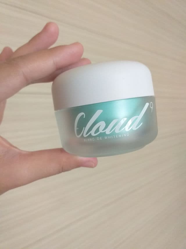 Cloud 9 Blanc De Brightening Cream review photo by Jani