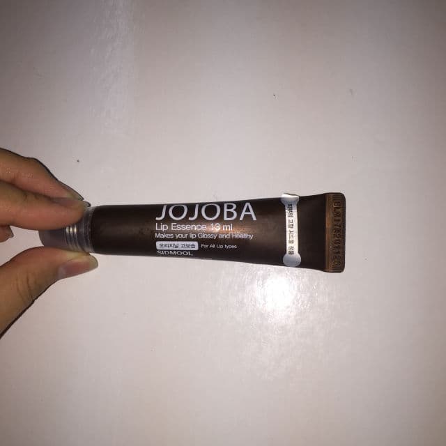 Sidmool Jojoba Lip Essence review photo by Jeanne