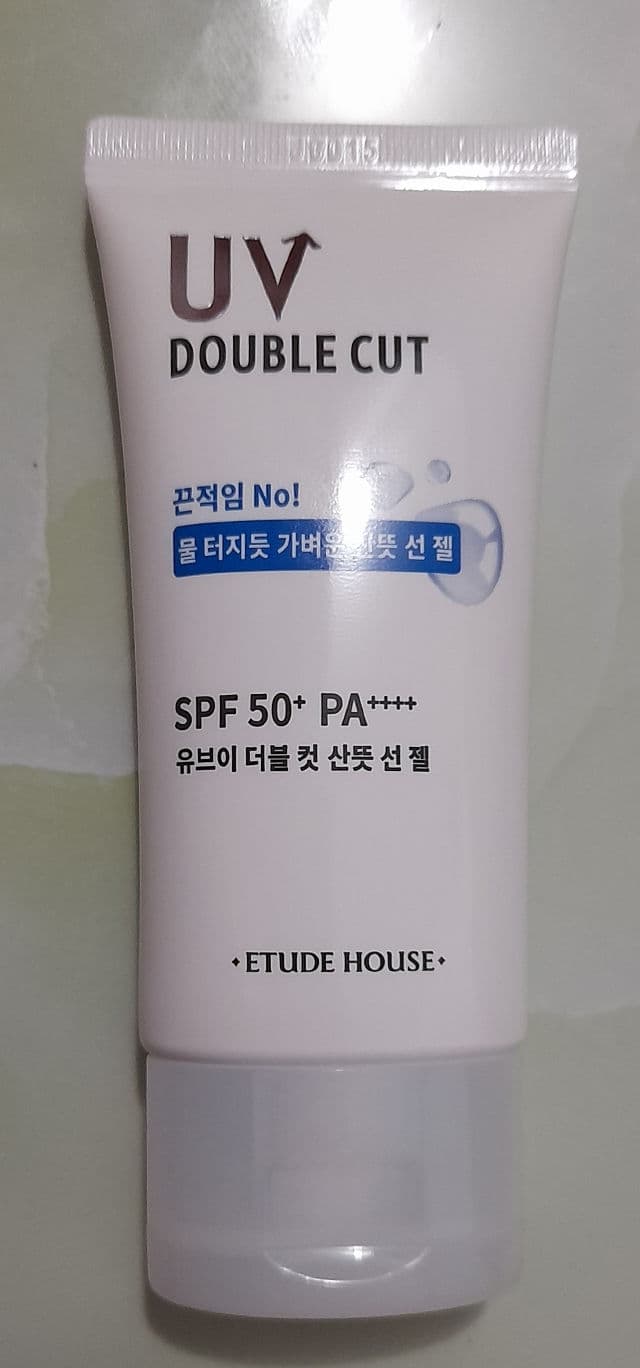 ETUDE UV Double Cut Fresh Sun Gel SPF50+ PA++++ review photo by marusky