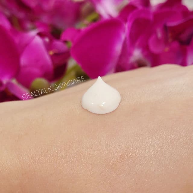11 Pearls Sunscreen Lotion SPF50+ review photo by JelenaaJekkii