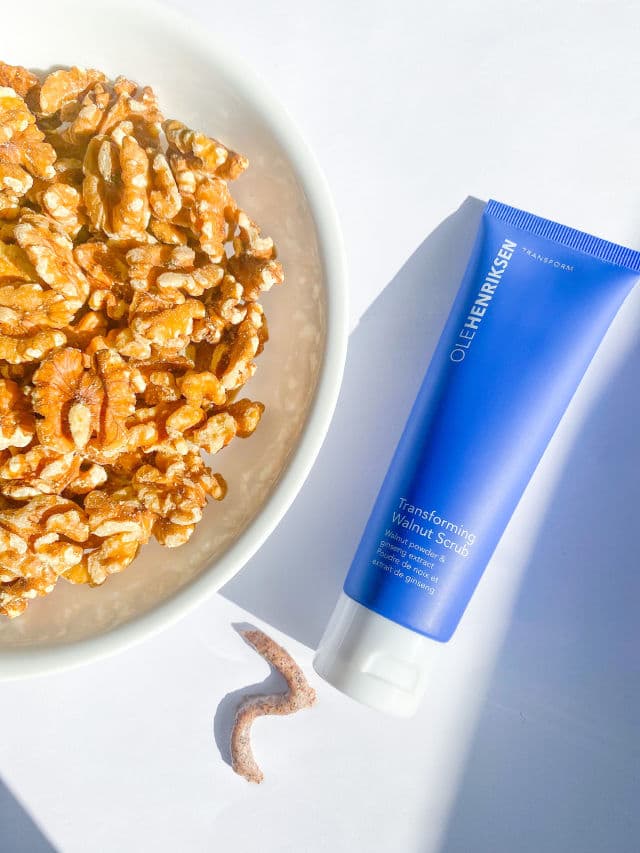 Ole Henriksen Transforming Walnut Scrub review photo by Jennluvsbeauty