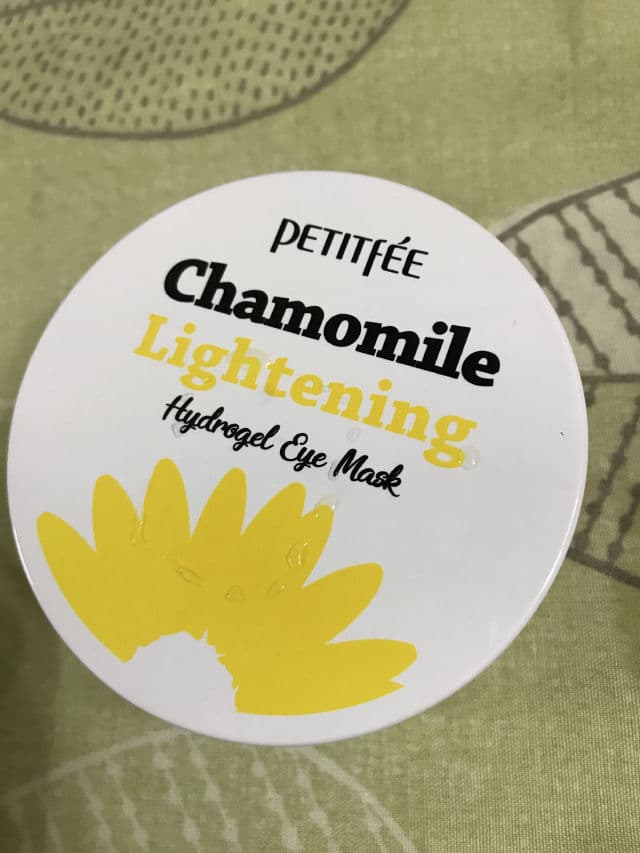 Petitfee Chamomile Lightening Hydrogel Eye Mask review photo by Jhammaey