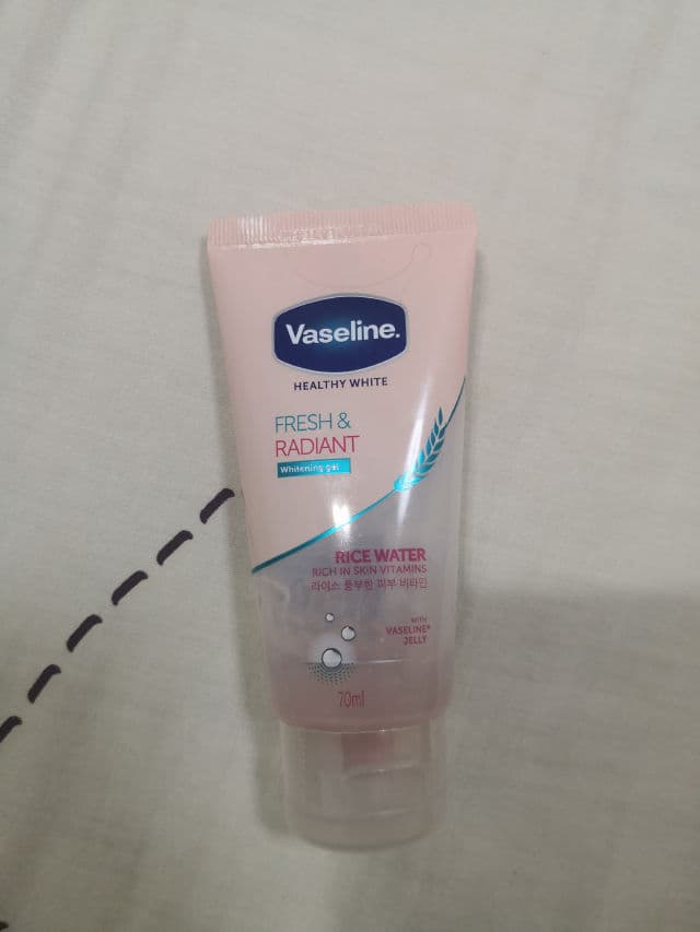 Vaseline Healthy Bright Fresh & Radiant Brightening Gel with Rice Water review photo by Jings